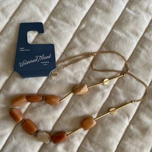 beautiful gold necklace